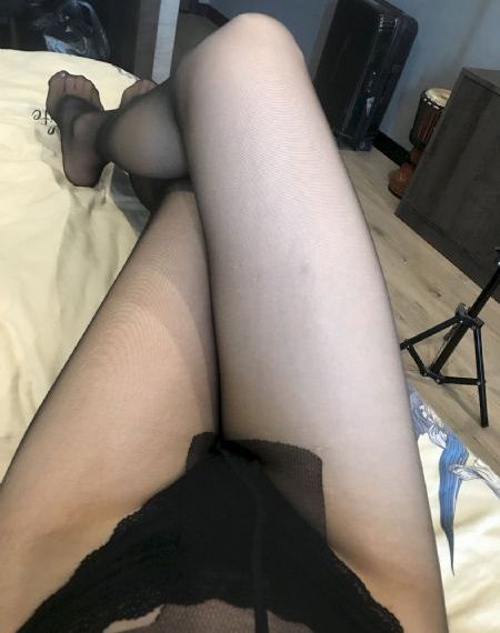 男捏女胸动态图吃奶动态_HD免费观看超清