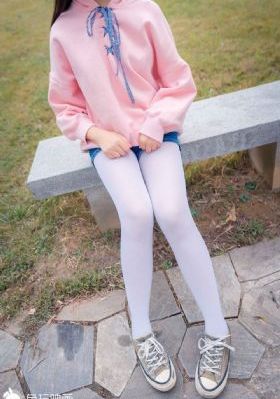 三级黄色肉文小说_BD韩语免费在线播放