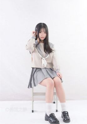 一边亲一边摸下奶免费_蓝光免费观看视频