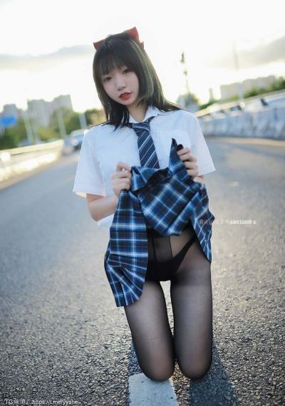 无码人妻と蜜と肉全集字幕_BD英语HD高清在线观看