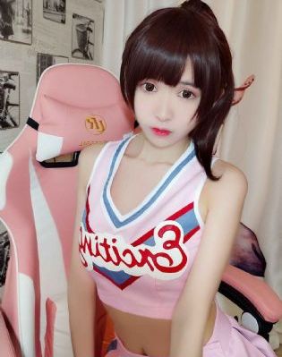 美女又爽又黄网站泳装_超清HD在线观看